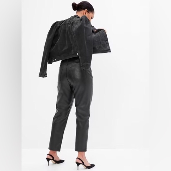 NWOT! GAP Black Sky High Rise Vegan Leather Cheeky Straight Pants - Size 14💛 - Picture 6 of 9